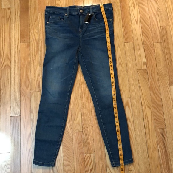 TORRID size 10R mid rise luxe super skinny - Picture 6 of 16